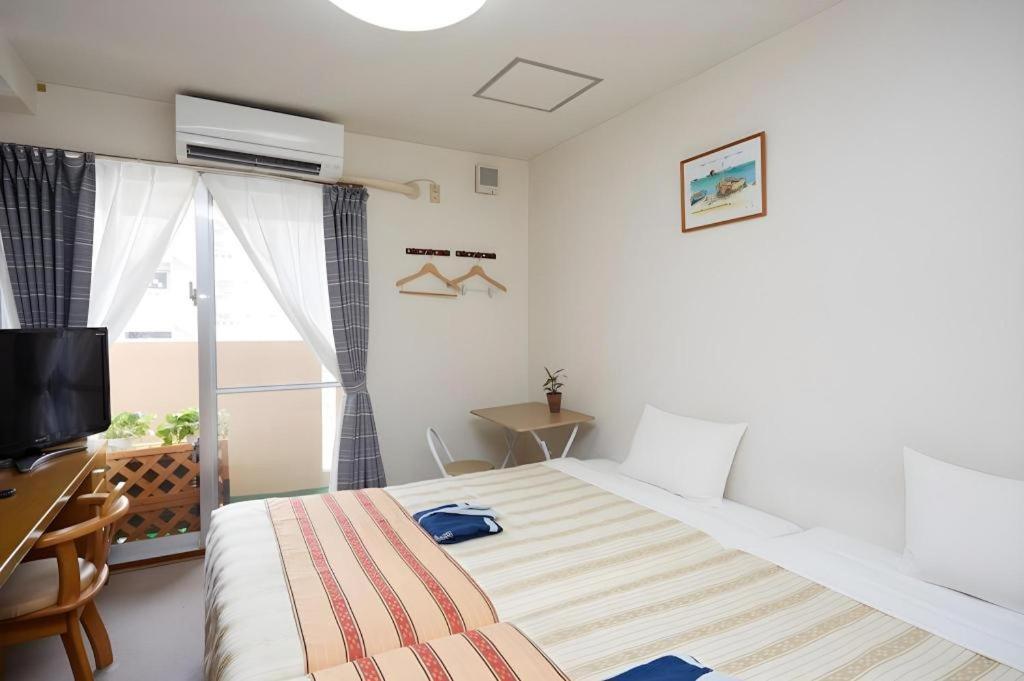 Hotel Peace Land Kume Naha Ngoại thất bức ảnh
