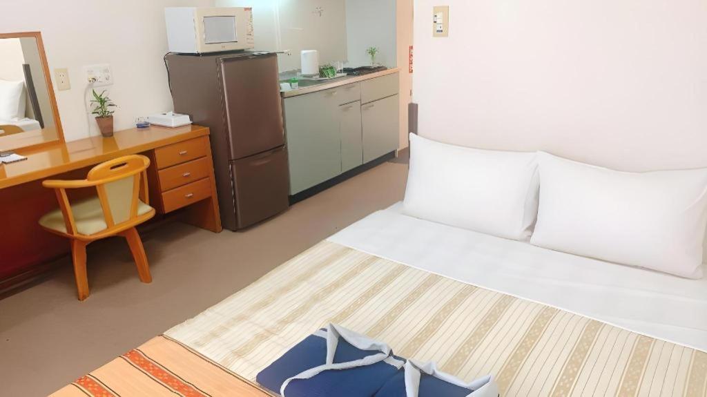Hotel Peace Land Kume Naha Ngoại thất bức ảnh