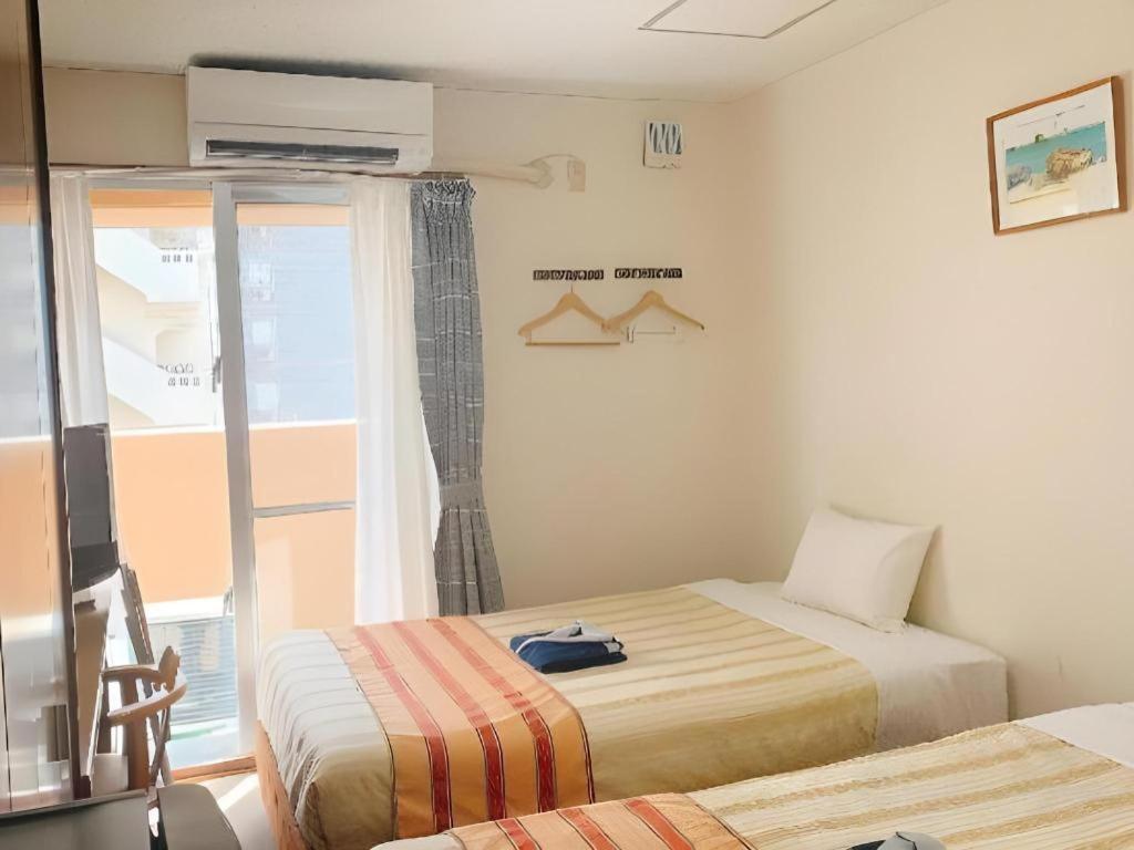 Hotel Peace Land Kume Naha Ngoại thất bức ảnh