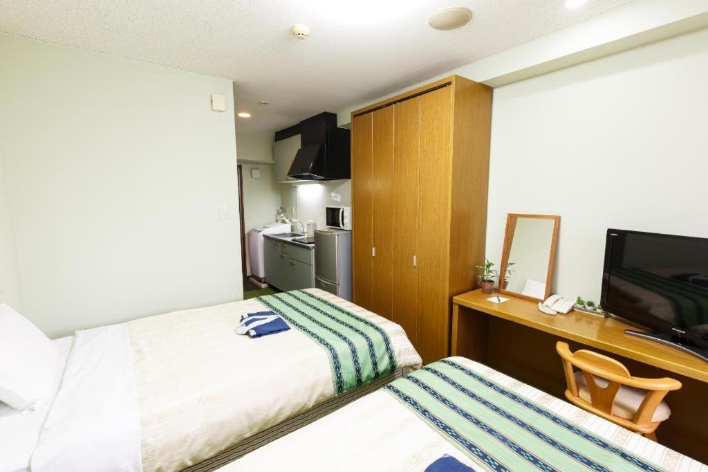 Hotel Peace Land Kume Naha Ngoại thất bức ảnh