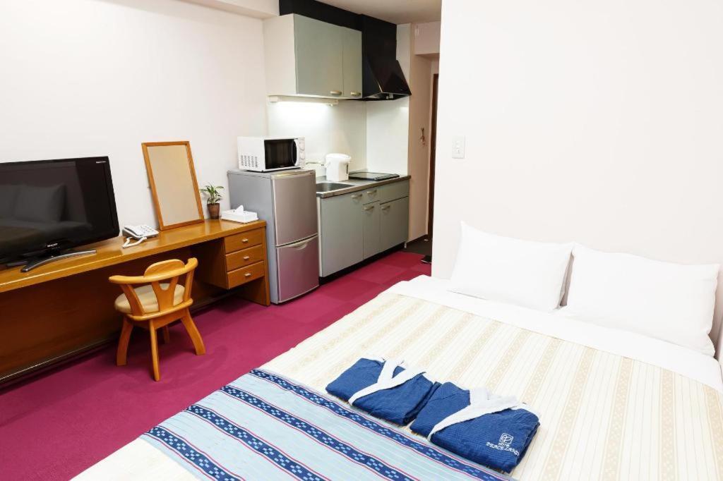 Hotel Peace Land Kume Naha Ngoại thất bức ảnh